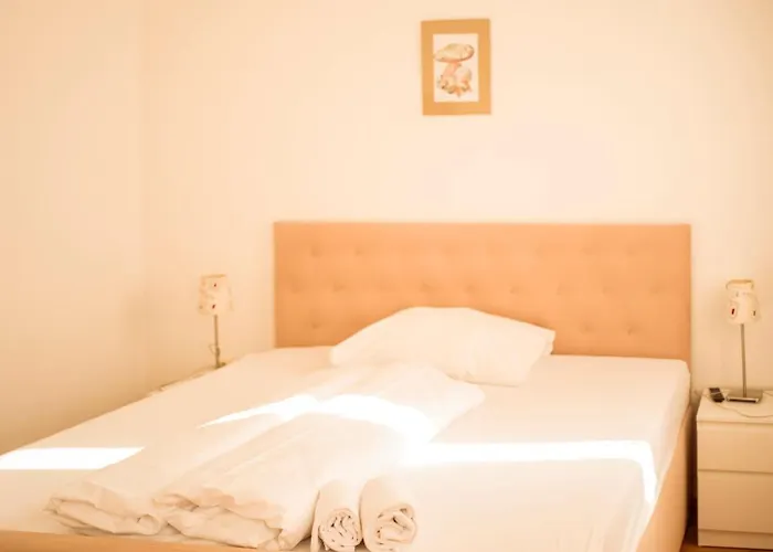 Dobersbergerhof Hotel *